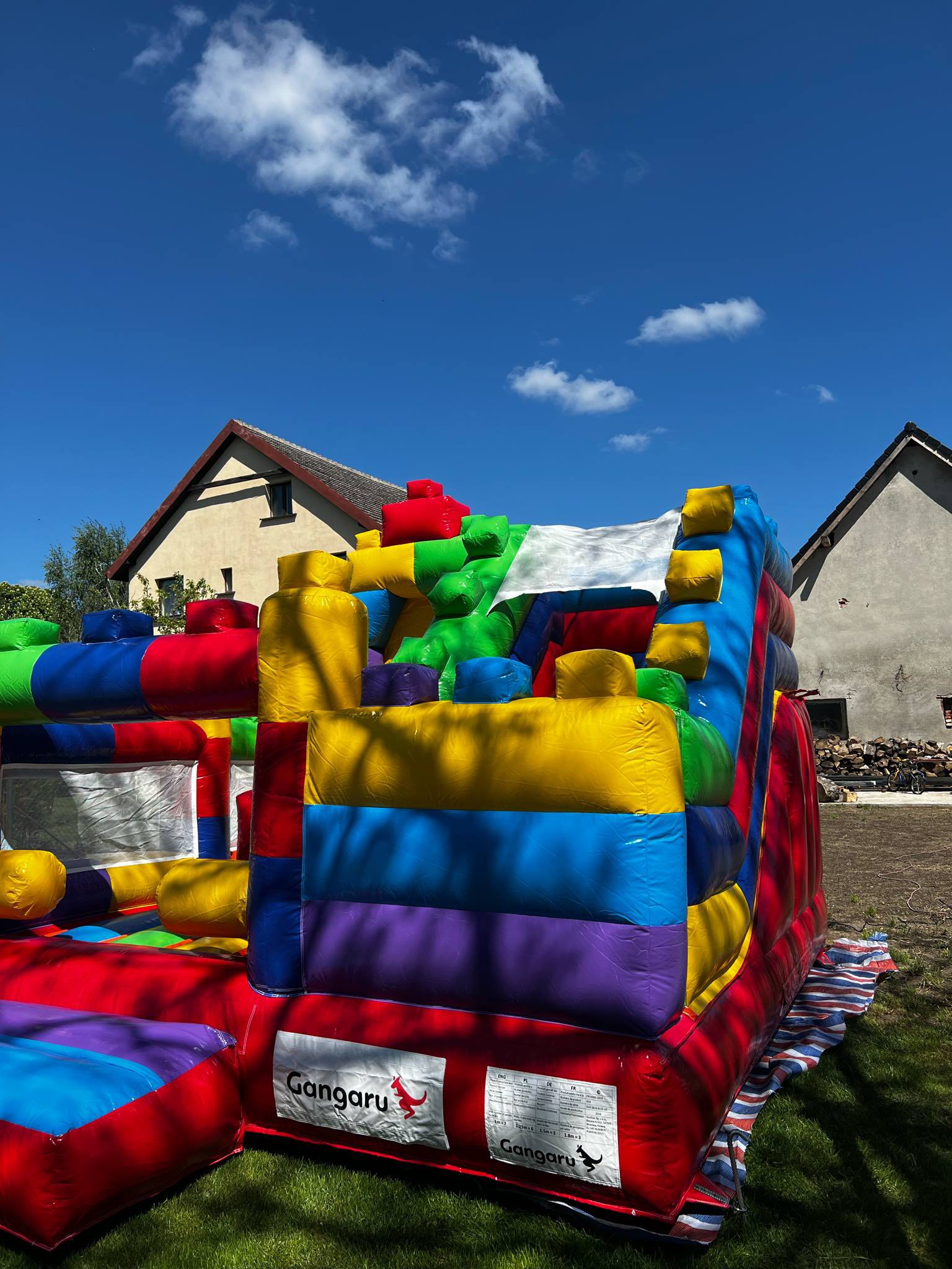Dmuchany zamek - Kolorowe Klocki