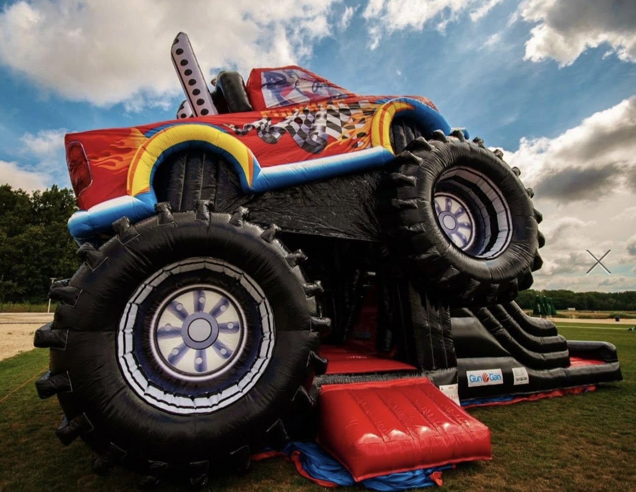Dmuchany Monster Truck